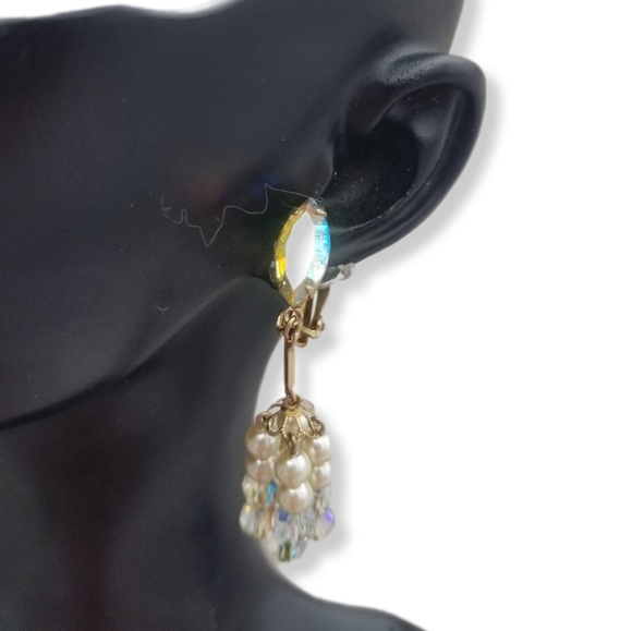 LEWIS SEGAL 1960s AB CRYSTAL & FAUX PEARL CHANDELIER CLIP ON EARRINGS - Picture 2 of 7